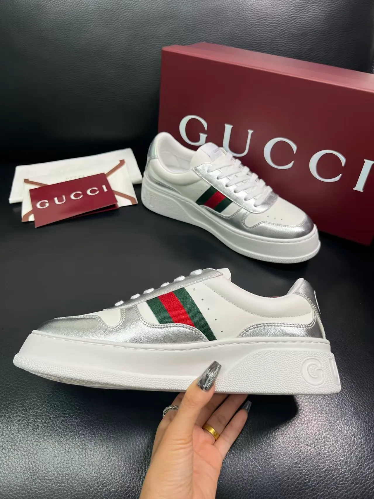 Men's Men's Shoes💰440【New Style】🎍🎍New Gucci Men's Shoes GUCCI [Lightning] The latest shoes are shipped. Original quality, fashionable, special materials, inner mesh, brand new packaging. The foot feels super comfortable and the workmanship is impeccable. Size: 38-45